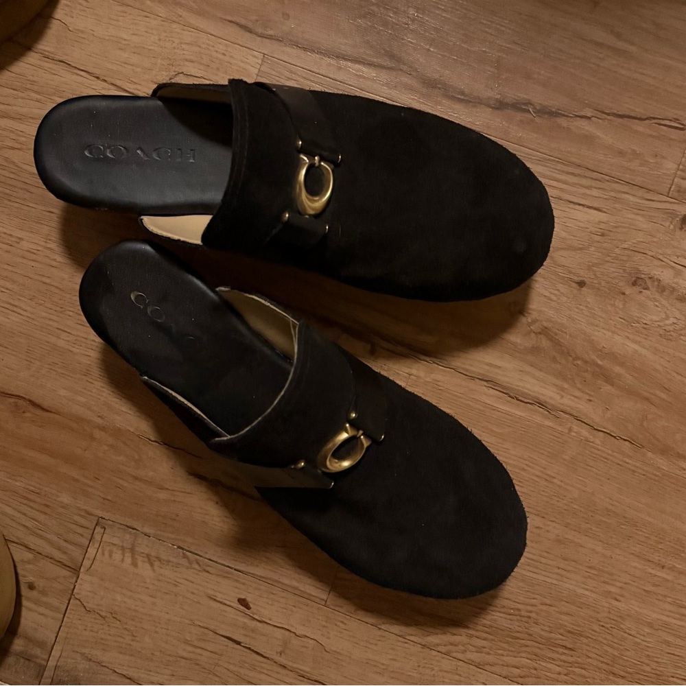 COACH Designer Suede Leather Finlay Studded Suede Clogs. Size 9.5
